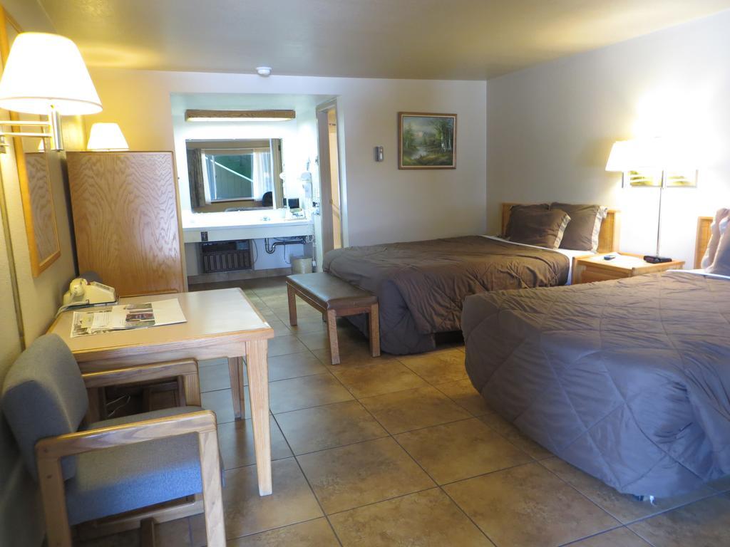 Motel Jailhouse And Casino 3*